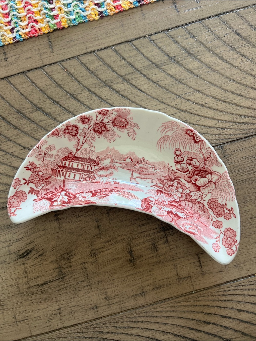 Vintage Red Tonquin pattern Crescent Dish - Scenic Floral Pattern